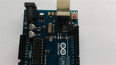 how to reset arduino uno.